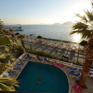 Ado Beach Hotel